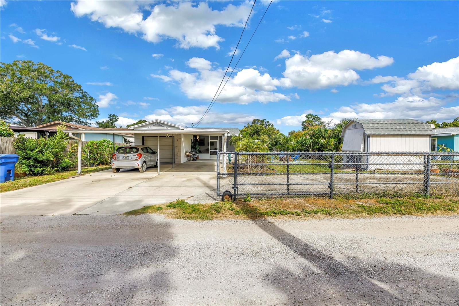 2450 37TH AVENUE N, St Petersburg, FL 33713