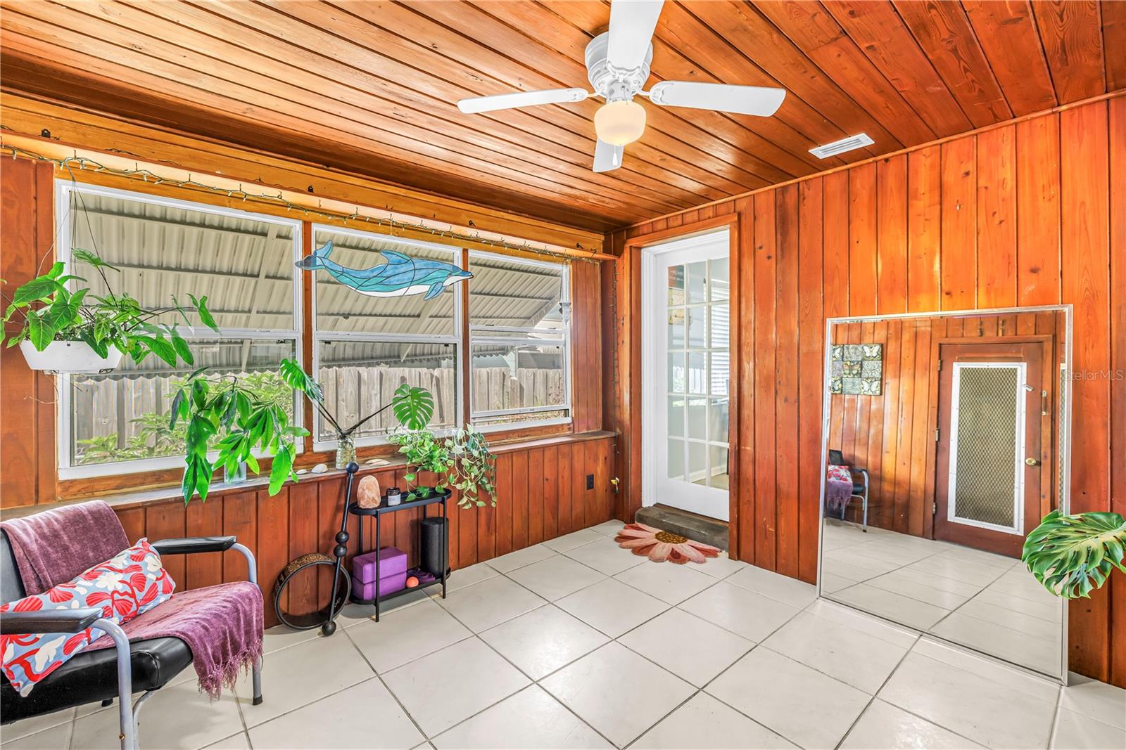 2450 37TH AVENUE N, St Petersburg, FL 33713