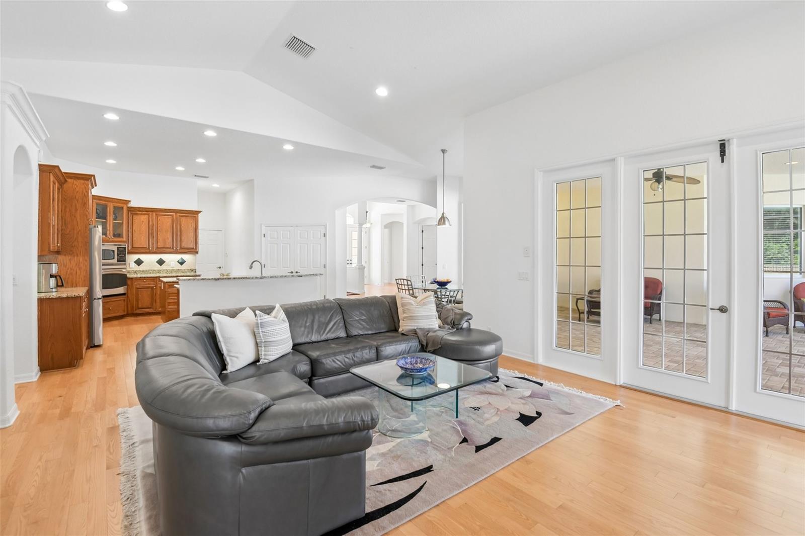 19818 SEA RIDER WAY, Lutz, FL 33559 19818 SEA RIDER WAY, Lutz, FL 33559