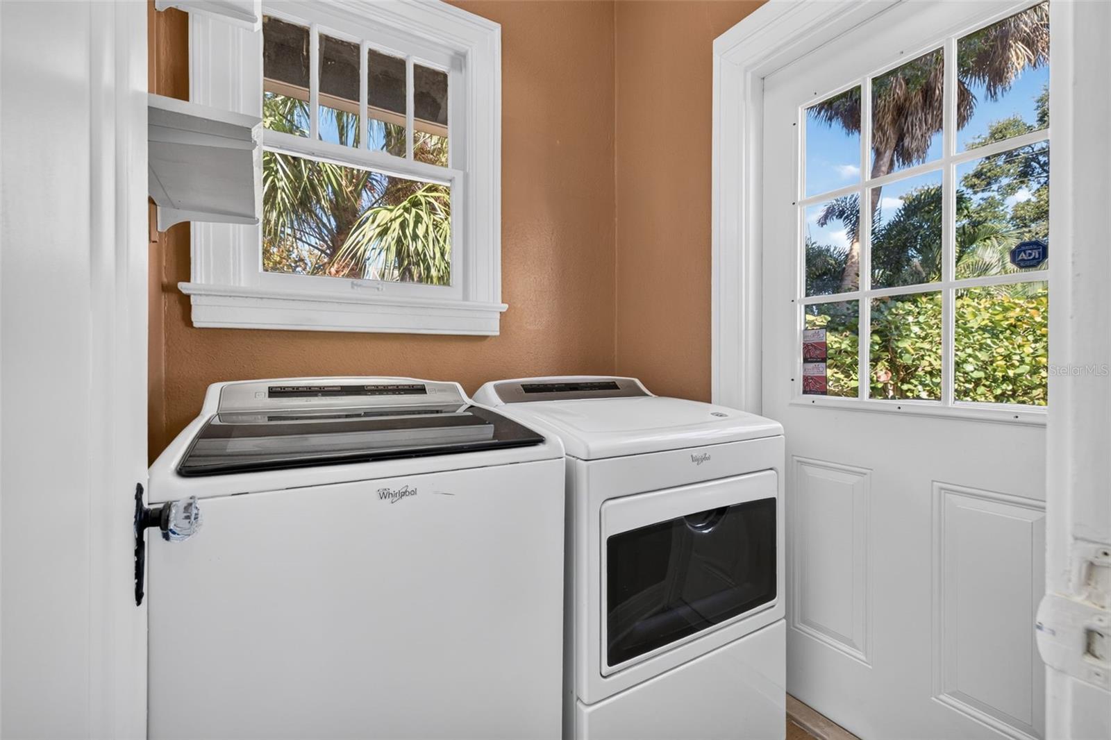 845 28TH AVENUE N, St Petersburg, FL 33704