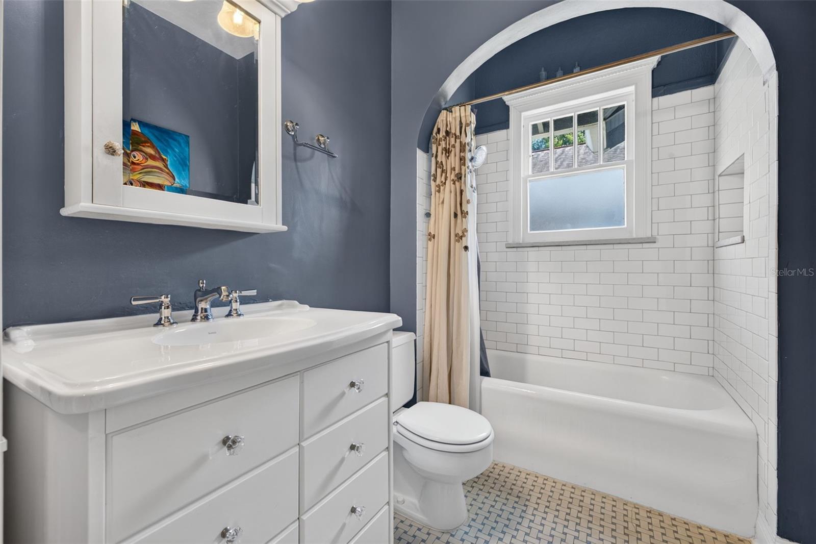 845 28TH AVENUE N, St Petersburg, FL 33704