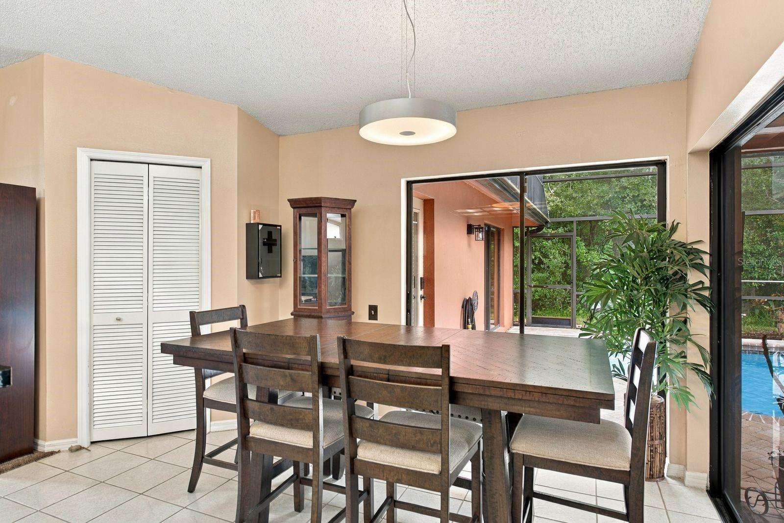 537 CENTERWOOD DRIVE, Tarpon Springs, FL 34688