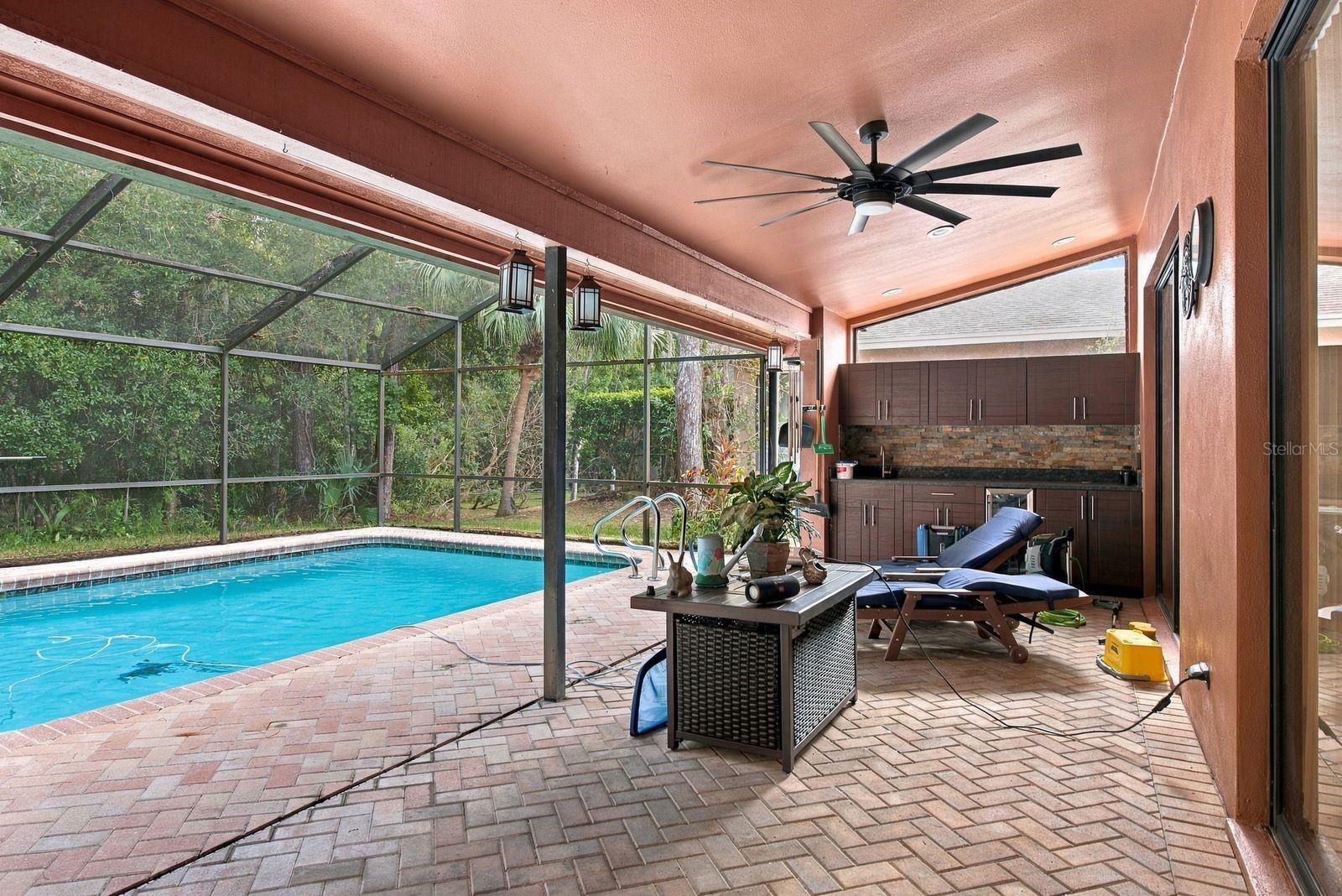 537 CENTERWOOD DRIVE, Tarpon Springs, FL 34688