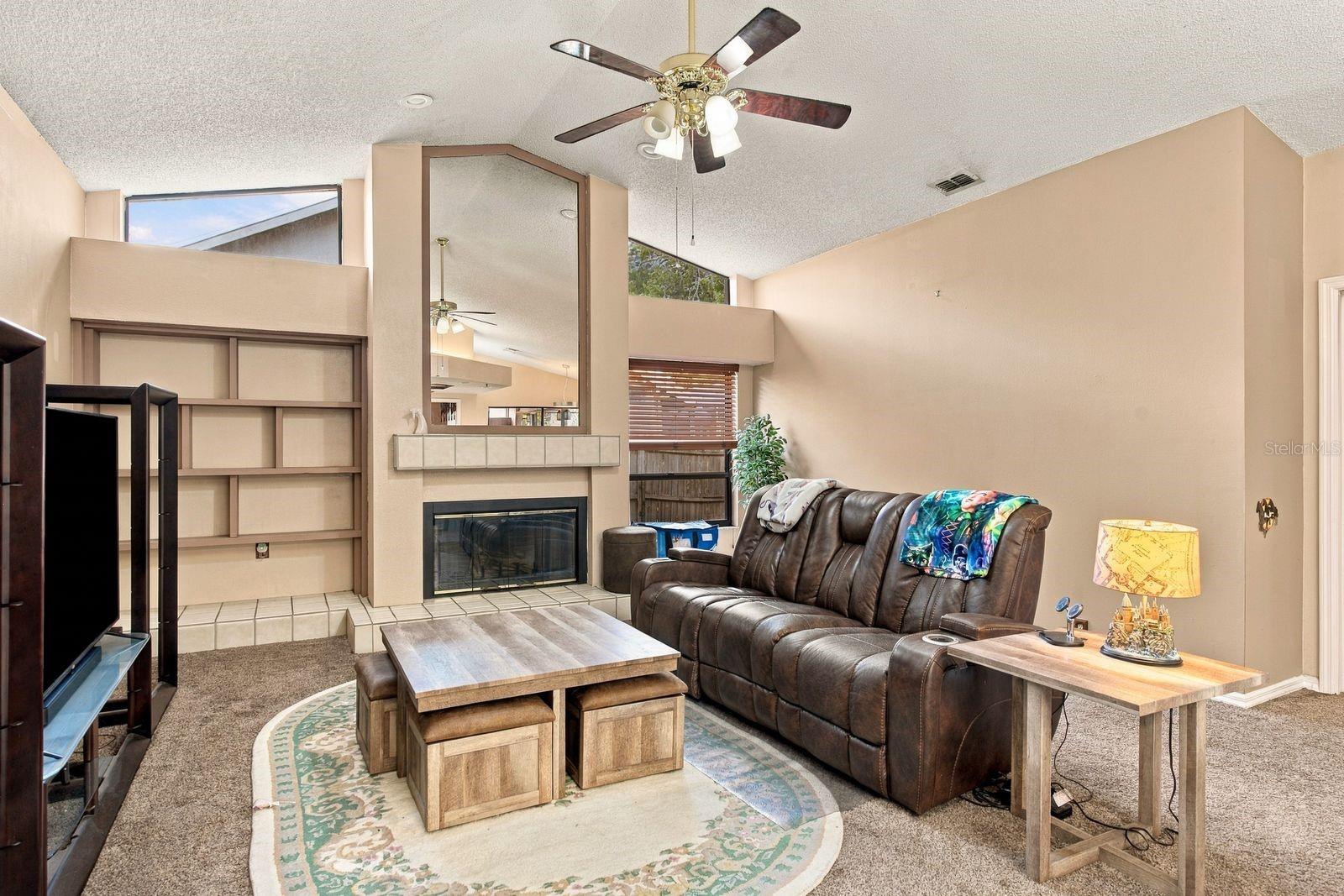 537 CENTERWOOD DRIVE, Tarpon Springs, FL 34688