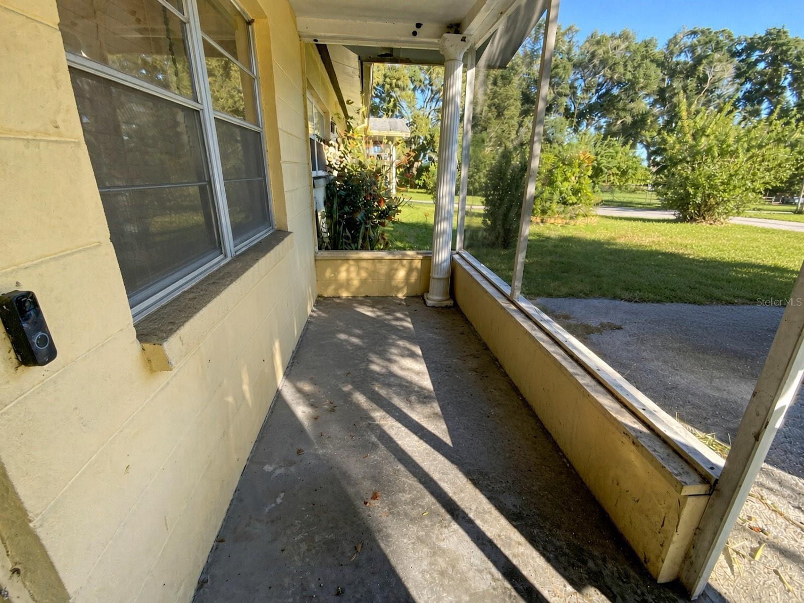 10667 Front Exterior