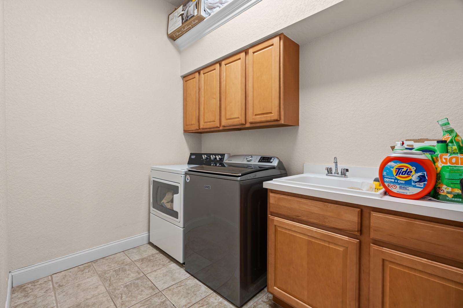 2751 HUNTINGTON HILLS DRIVE, Lakeland, FL 33810