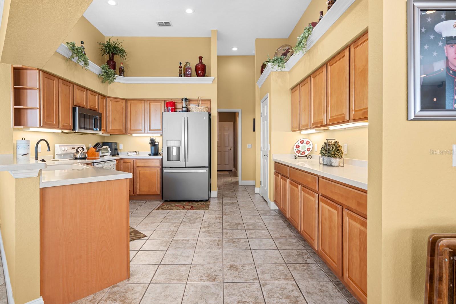 2751 HUNTINGTON HILLS DRIVE, Lakeland, FL 33810