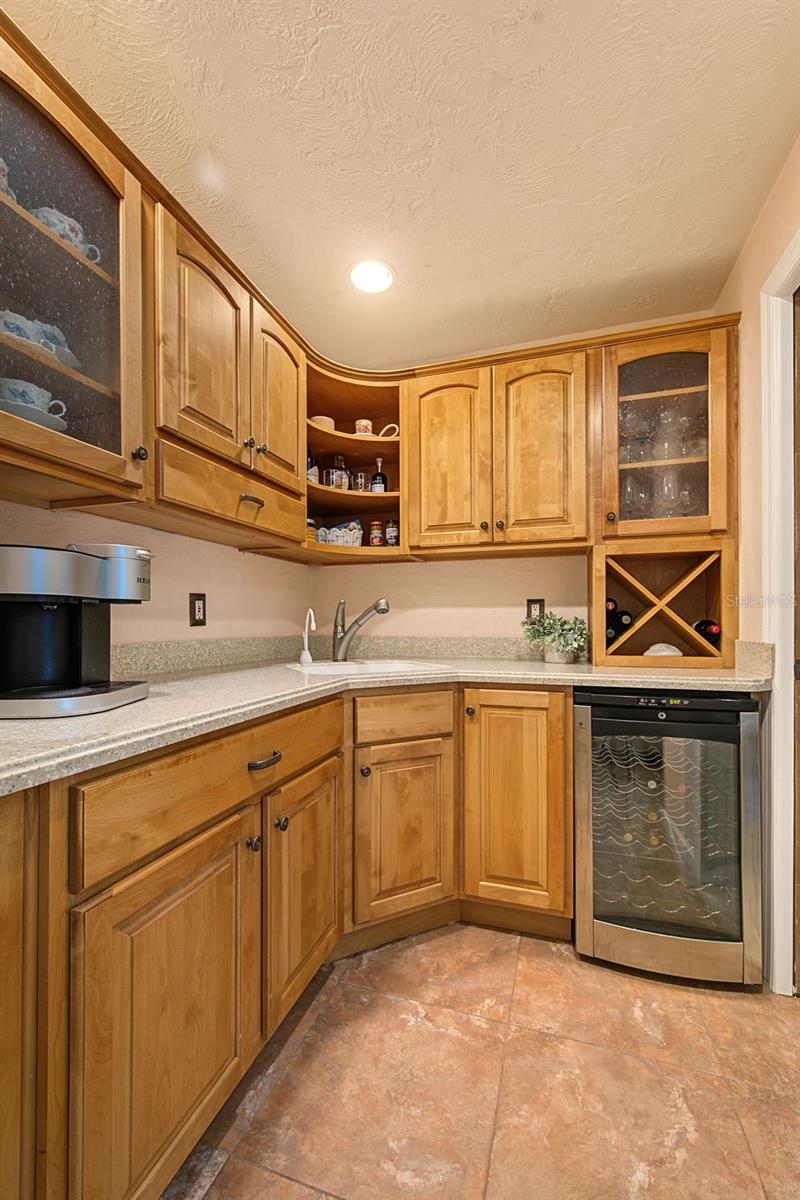 2334 TIVERTON COURT, Dunedin, FL 34698