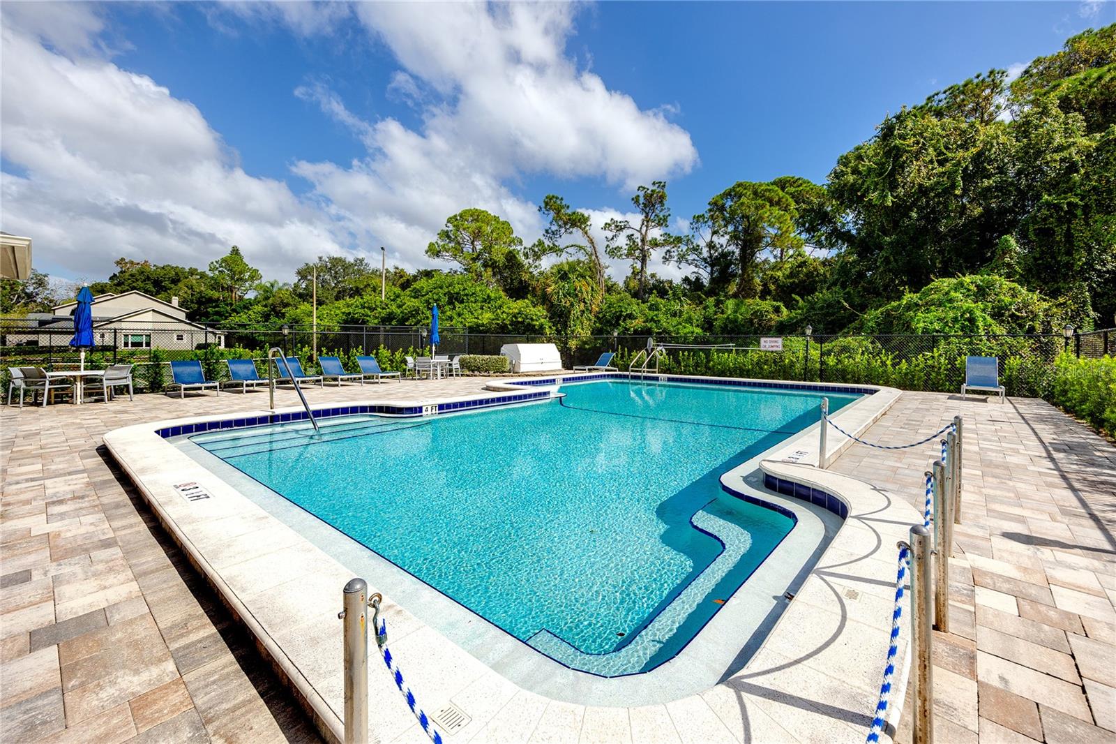 340 BUCKINGHAM PLACE, Palm Harbor, FL 34684