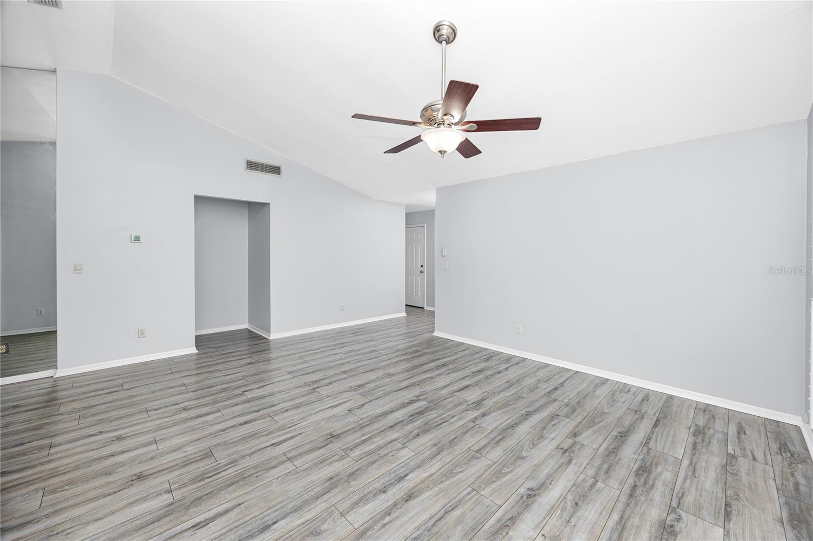 340 BUCKINGHAM PLACE, Palm Harbor, FL 34684