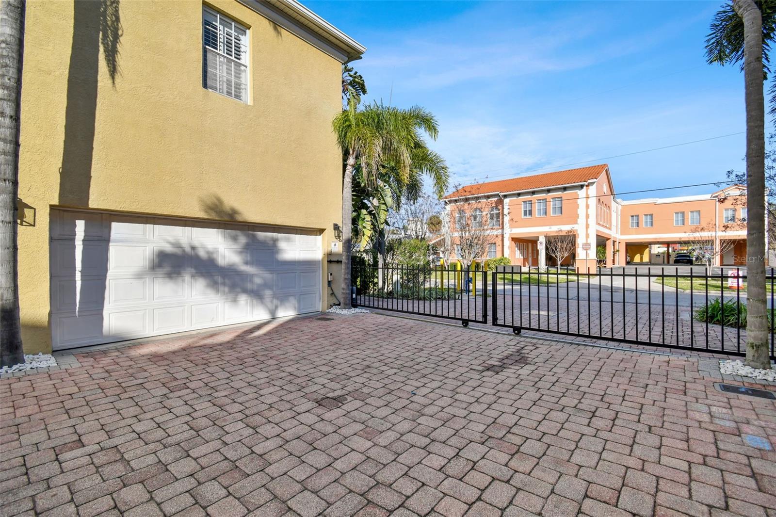 1001 EDISON PARK COURT, Tampa, FL 33606