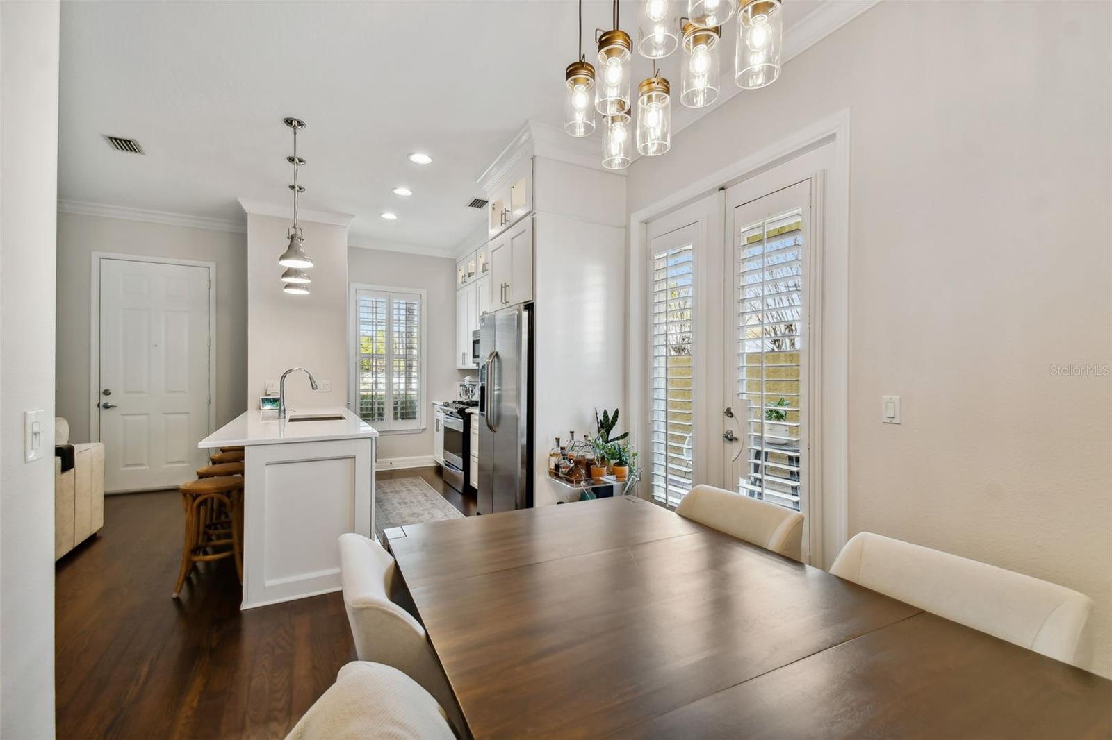 1001 EDISON PARK COURT, Tampa, FL 33606