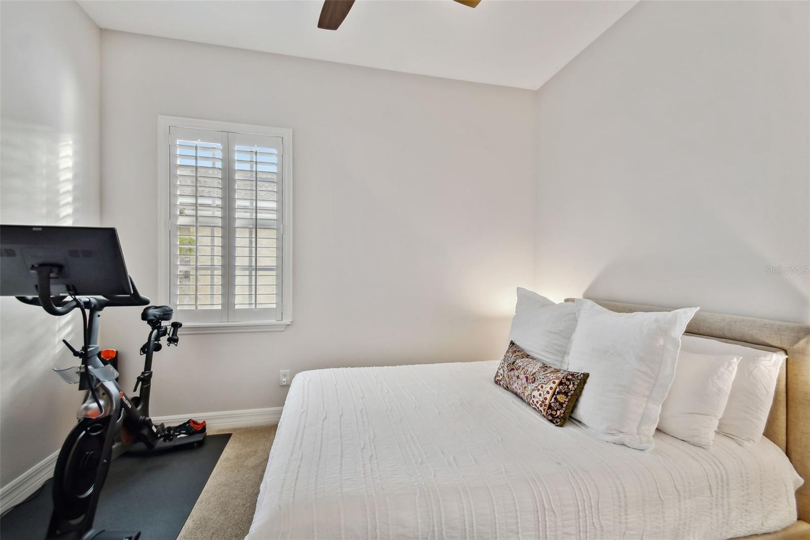 1001 EDISON PARK COURT, Tampa, FL 33606