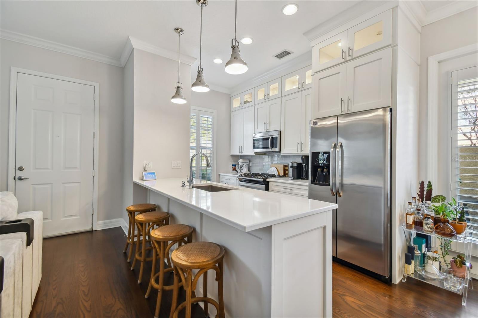 1001 EDISON PARK COURT, Tampa, FL 33606