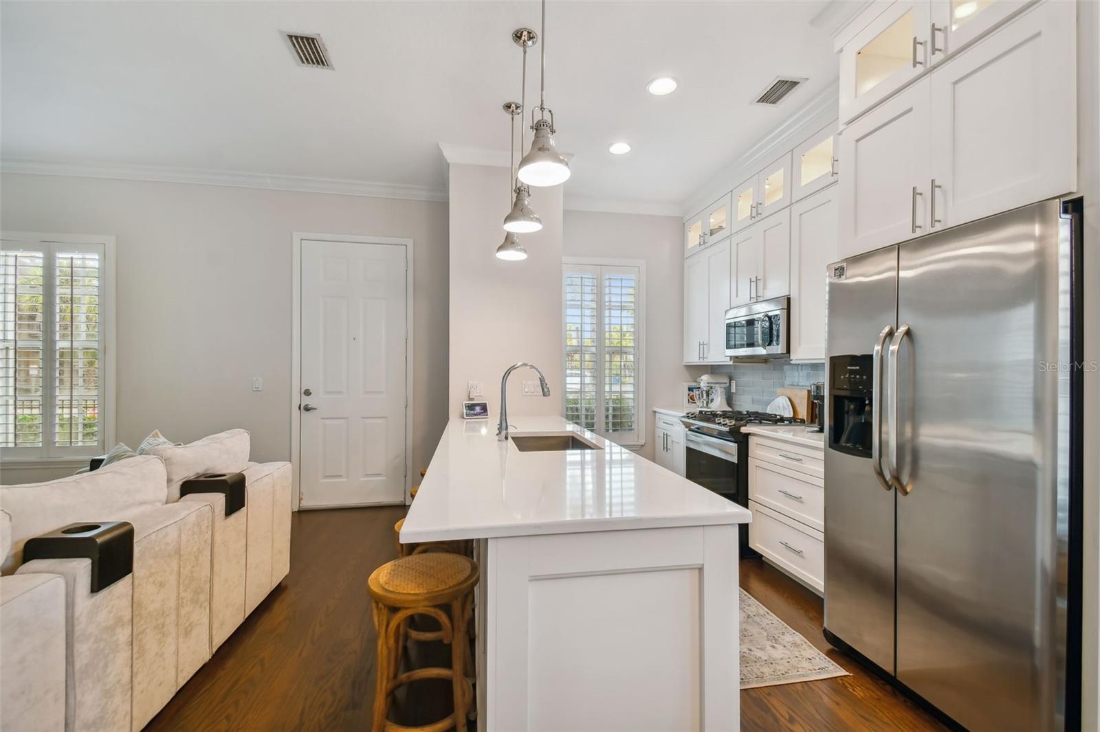 1001 EDISON PARK COURT, Tampa, FL 33606
