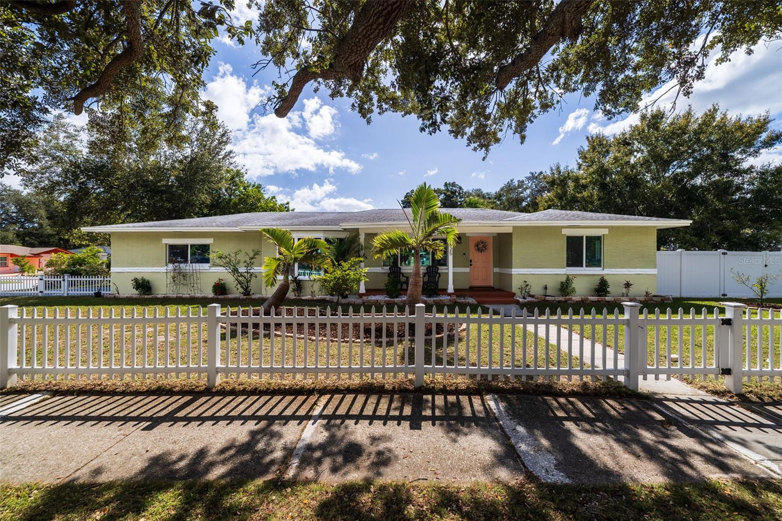 1825 CLEVELAND STREET, Clearwater, FL 33765