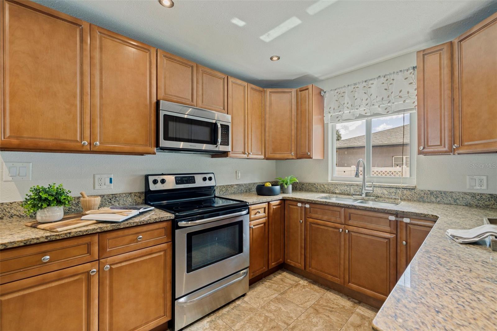 1825 CLEVELAND STREET, Clearwater, FL 33765