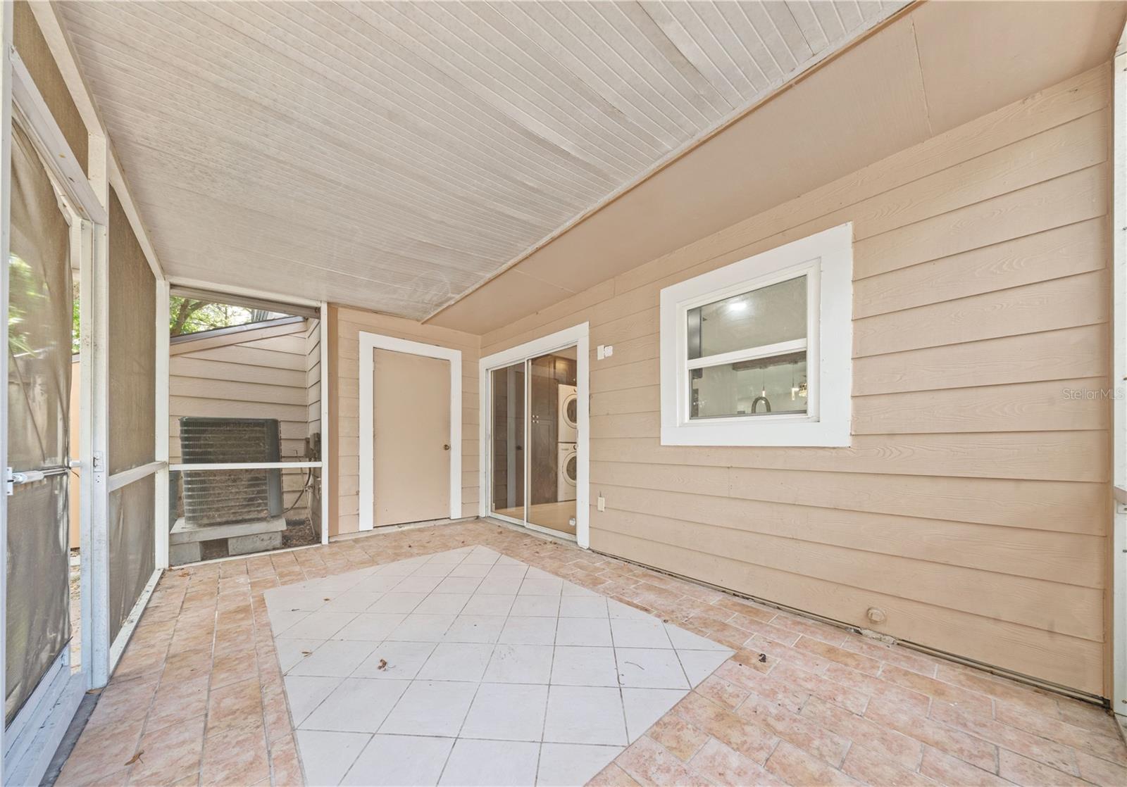 935 HAMILTON COURT, Palm Harbor, FL 34683