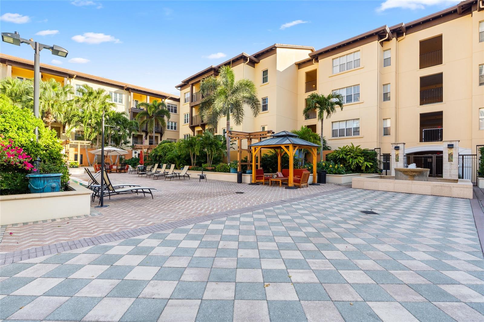 100 4TH AVENUE S, #115, St Petersburg, FL 33701 100 4TH AVENUE S, #115, St Petersburg, FL 33701