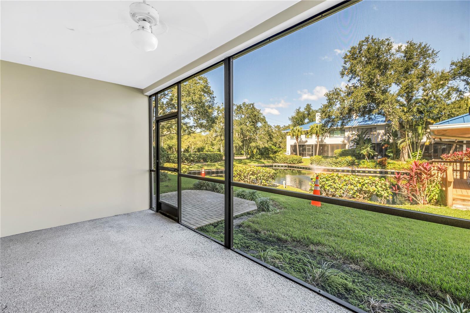 1609 WATERMARK CIRCLE NE, St Petersburg, FL 33702