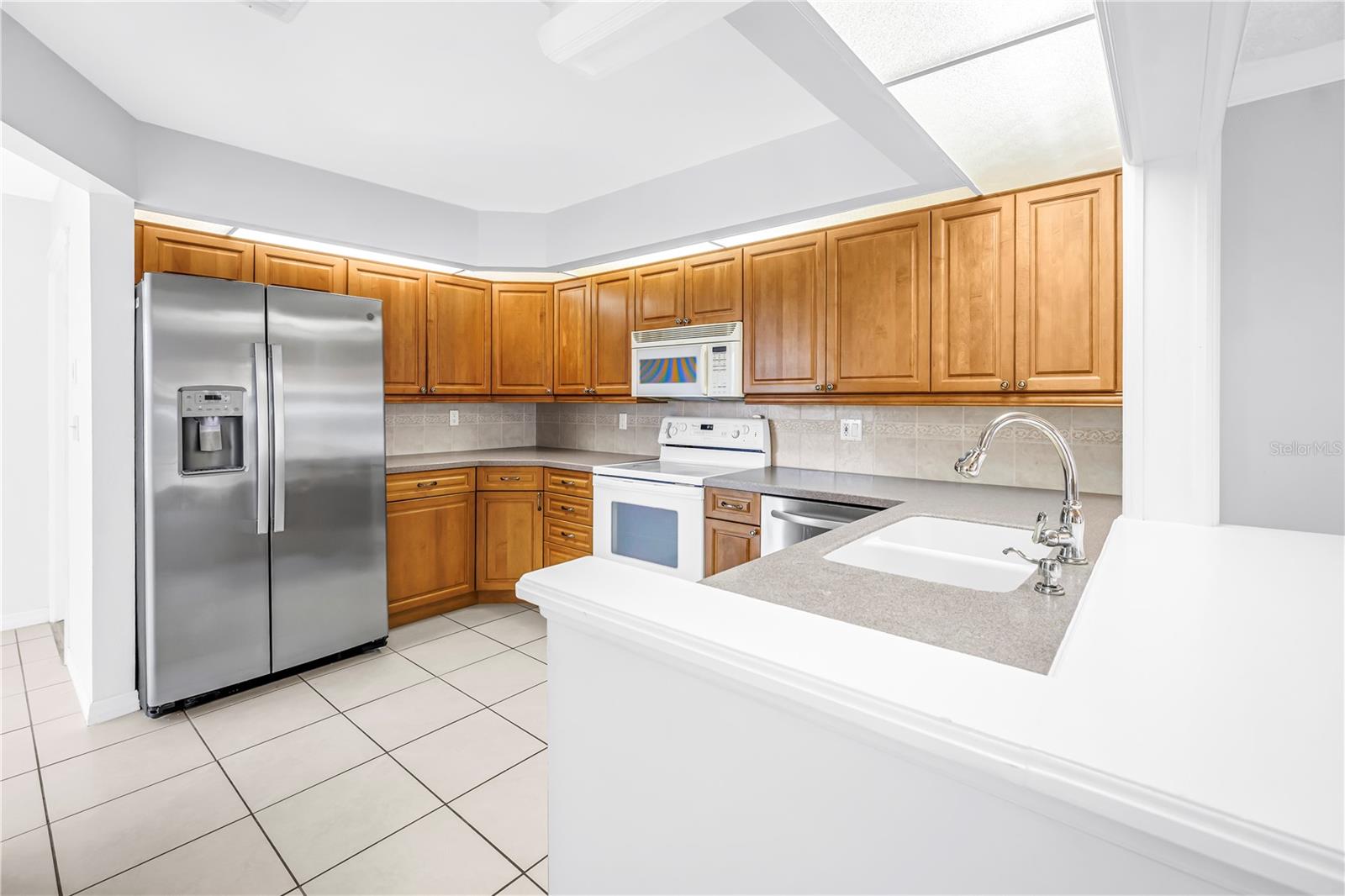 1609 WATERMARK CIRCLE NE, St Petersburg, FL 33702