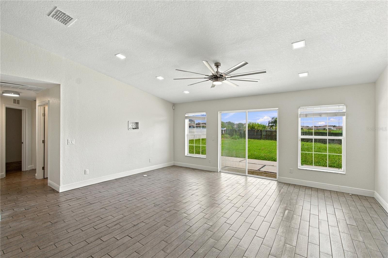 376 LAKE ELOISE POINTE DRIVE, Winter Haven, FL 33880