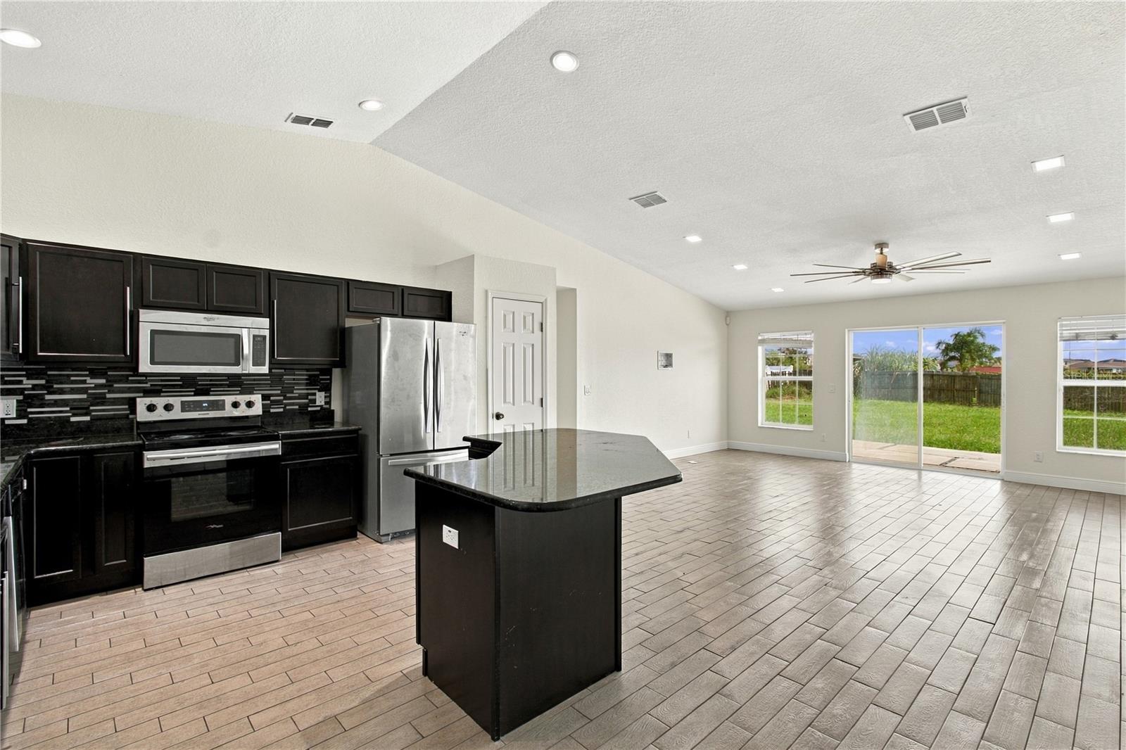 376 LAKE ELOISE POINTE DRIVE, Winter Haven, FL 33880 376 LAKE ELOISE POINTE DRIVE, Winter Haven, FL 33880