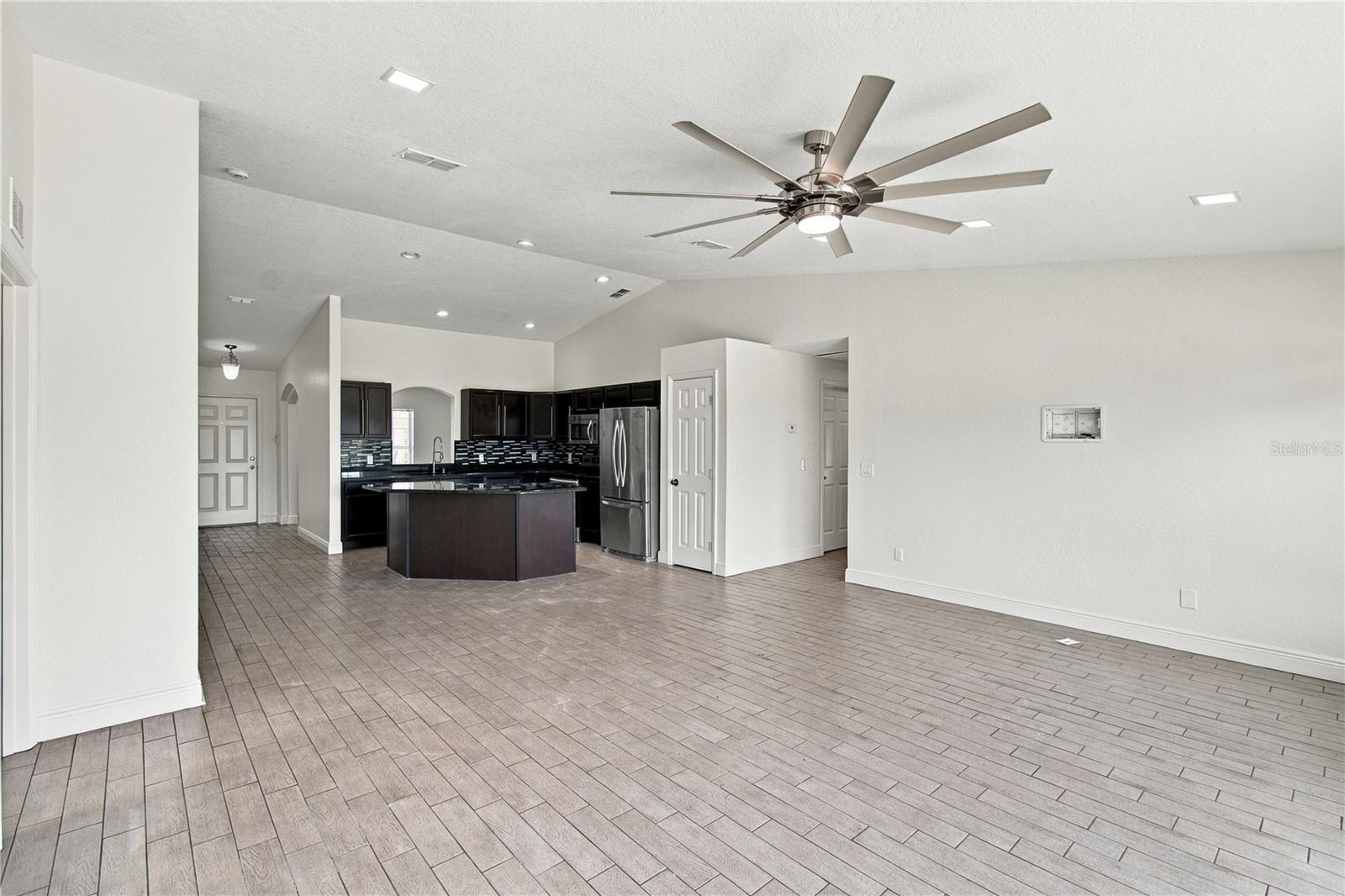 376 LAKE ELOISE POINTE DRIVE, Winter Haven, FL 33880