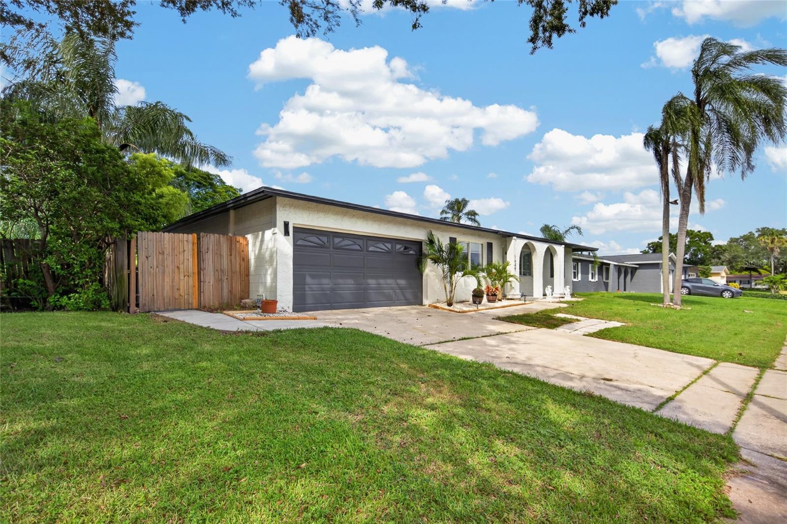 1689 PENNSYLVANIA AVENUE NE, St Petersburg, FL 33703