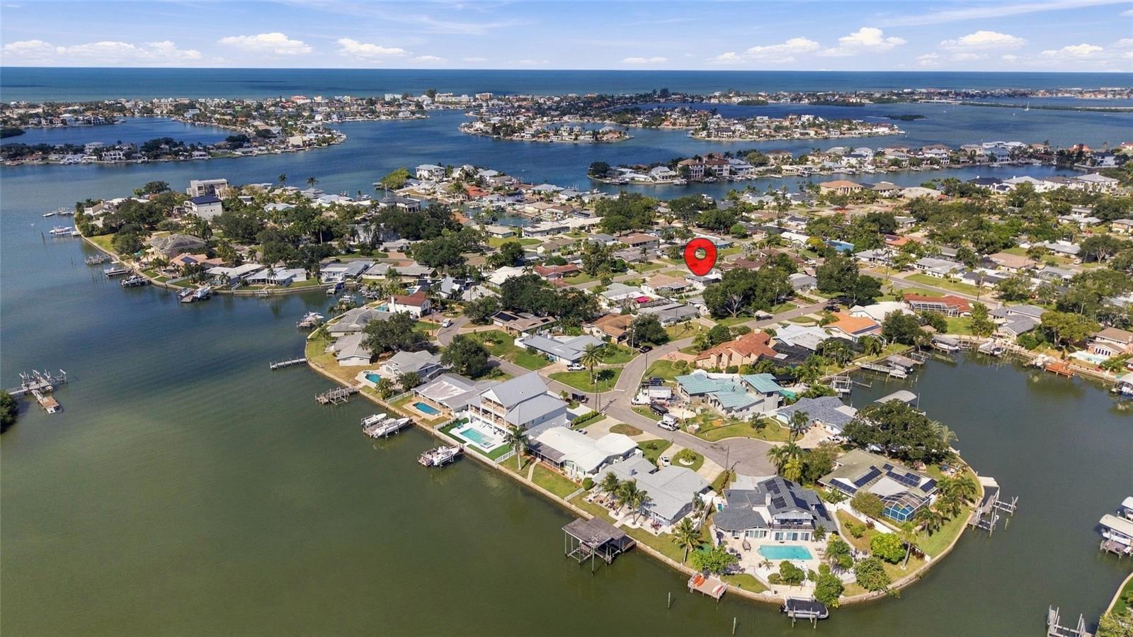 1721 HARBOR CIRCLE W, Largo, FL 33770