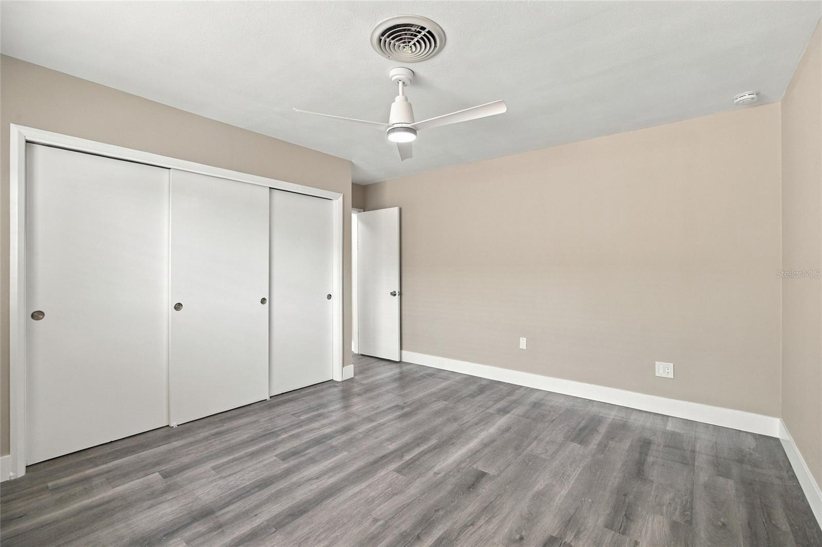 1721 HARBOR CIRCLE W, Largo, FL 33770