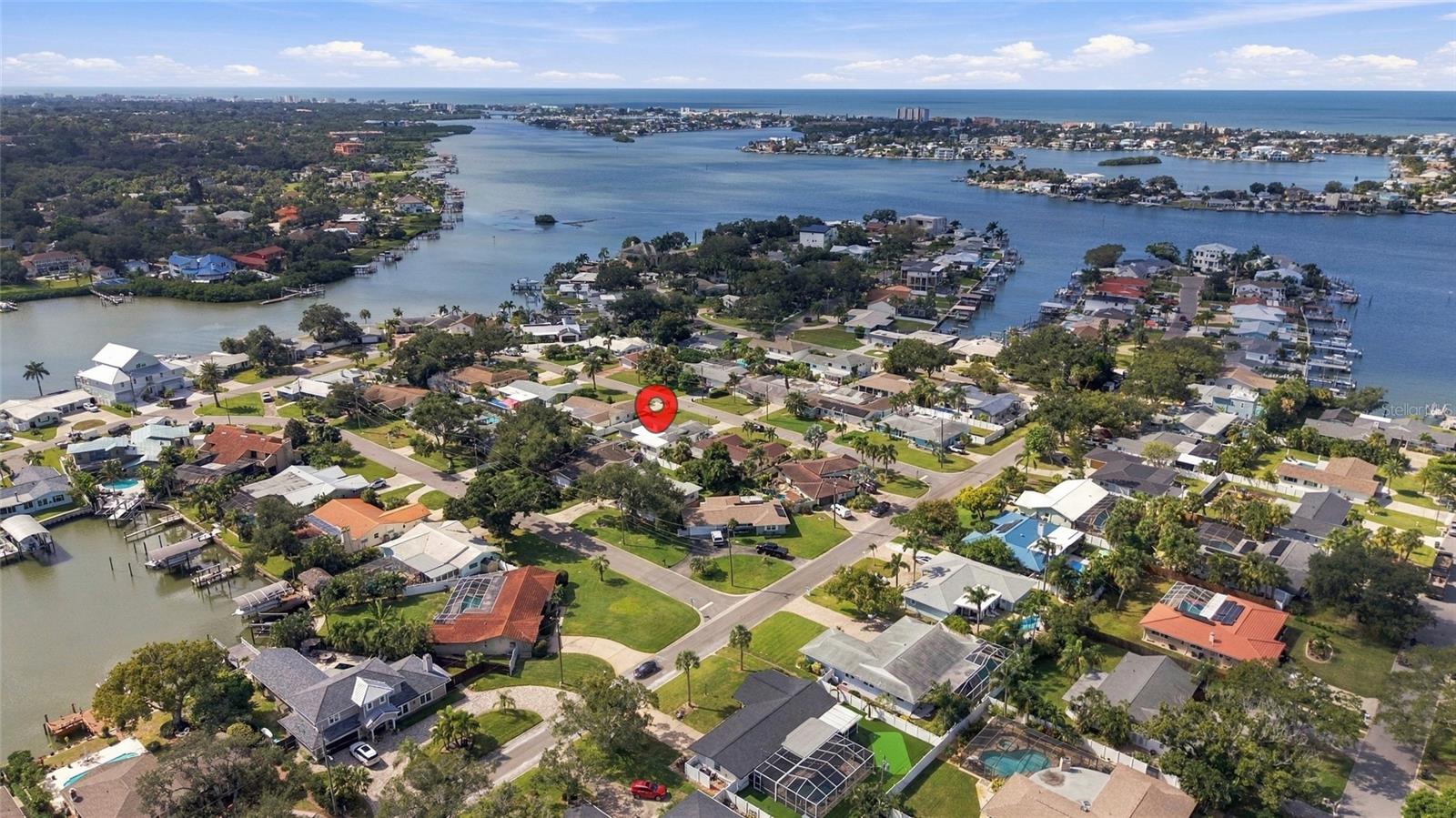 1721 HARBOR CIRCLE W, Largo, FL 33770