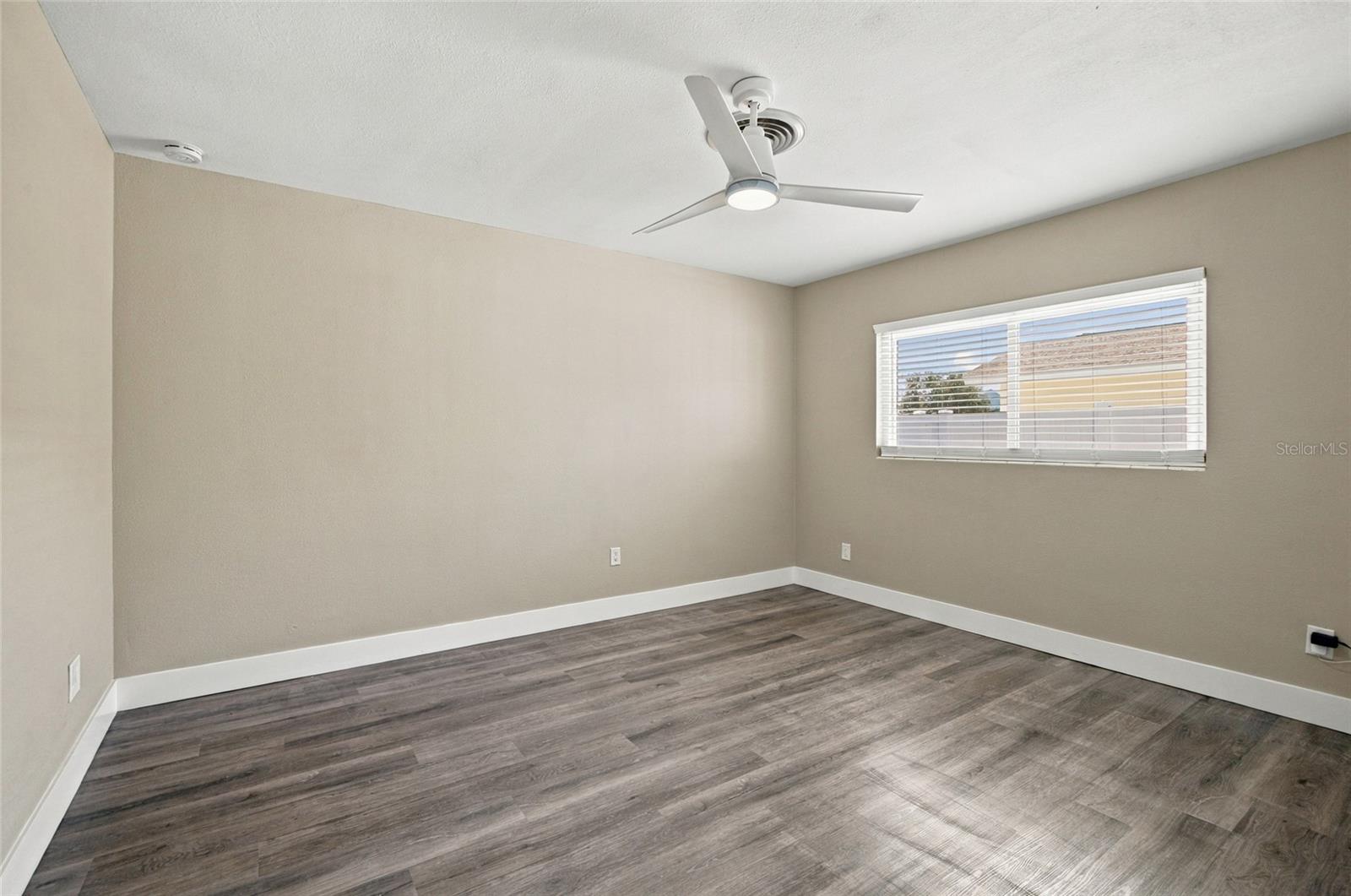 1721 HARBOR CIRCLE W, Largo, FL 33770