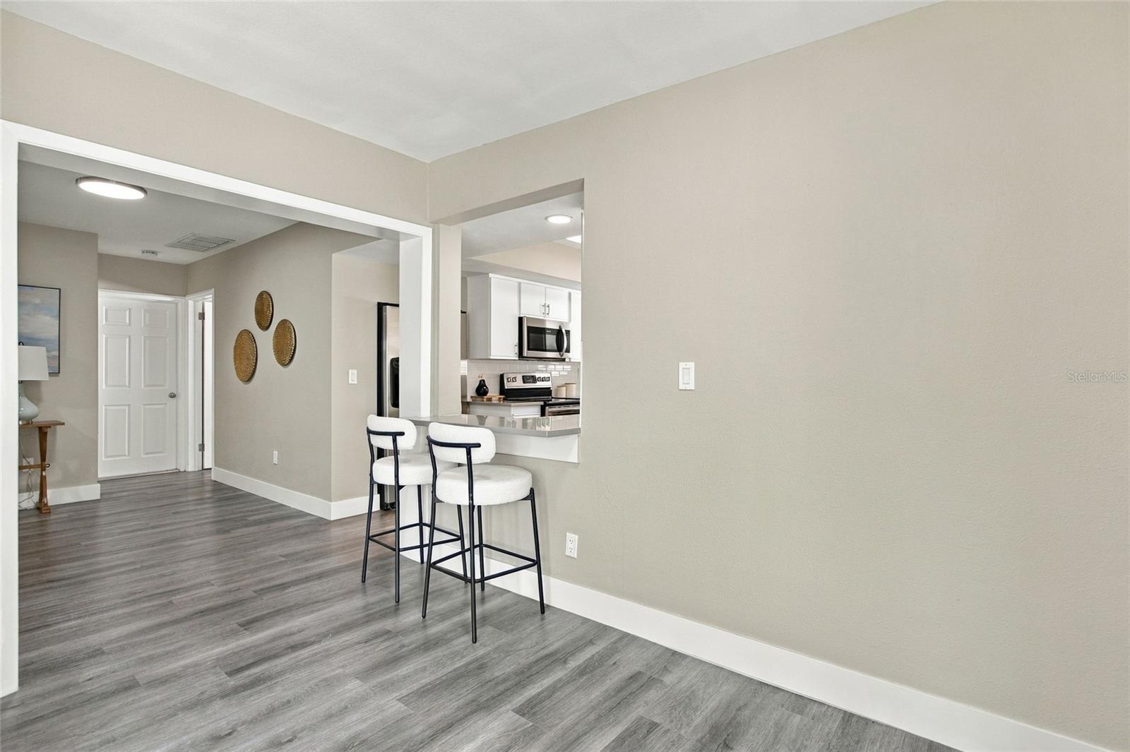 1721 HARBOR CIRCLE W, Largo, FL 33770