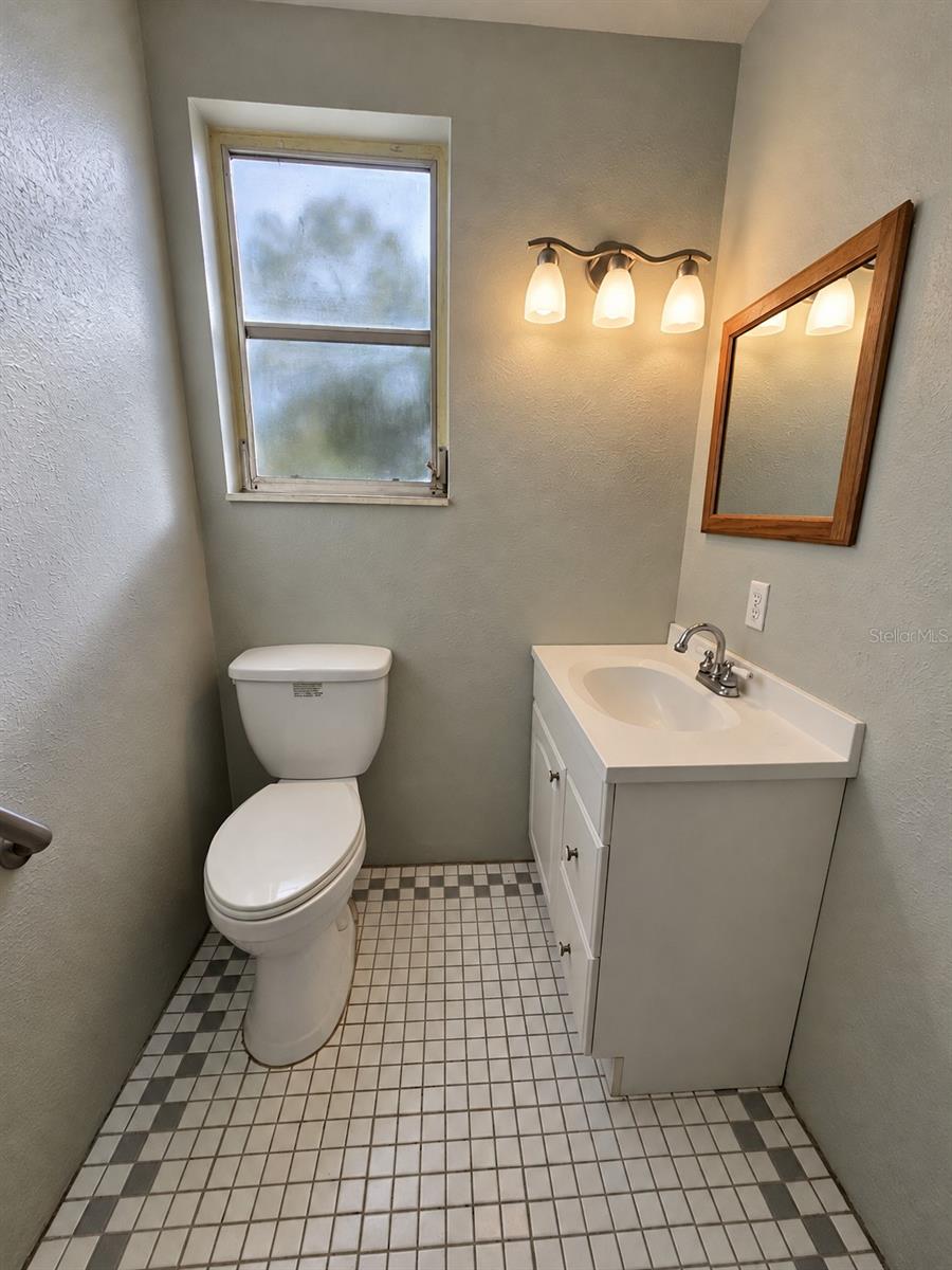 39100 YINGLING AVENUE, Zephyrhills, FL 33542
