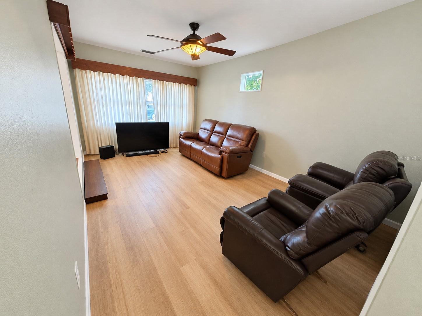 39100 YINGLING AVENUE, Zephyrhills, FL 33542
