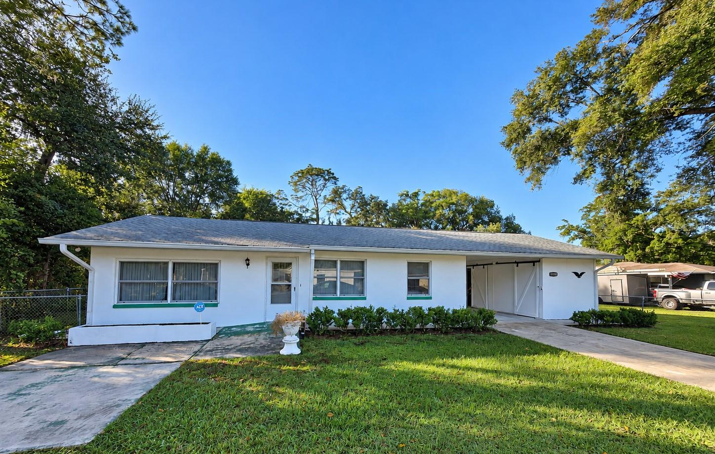 39100 YINGLING AVENUE, Zephyrhills, FL 33542