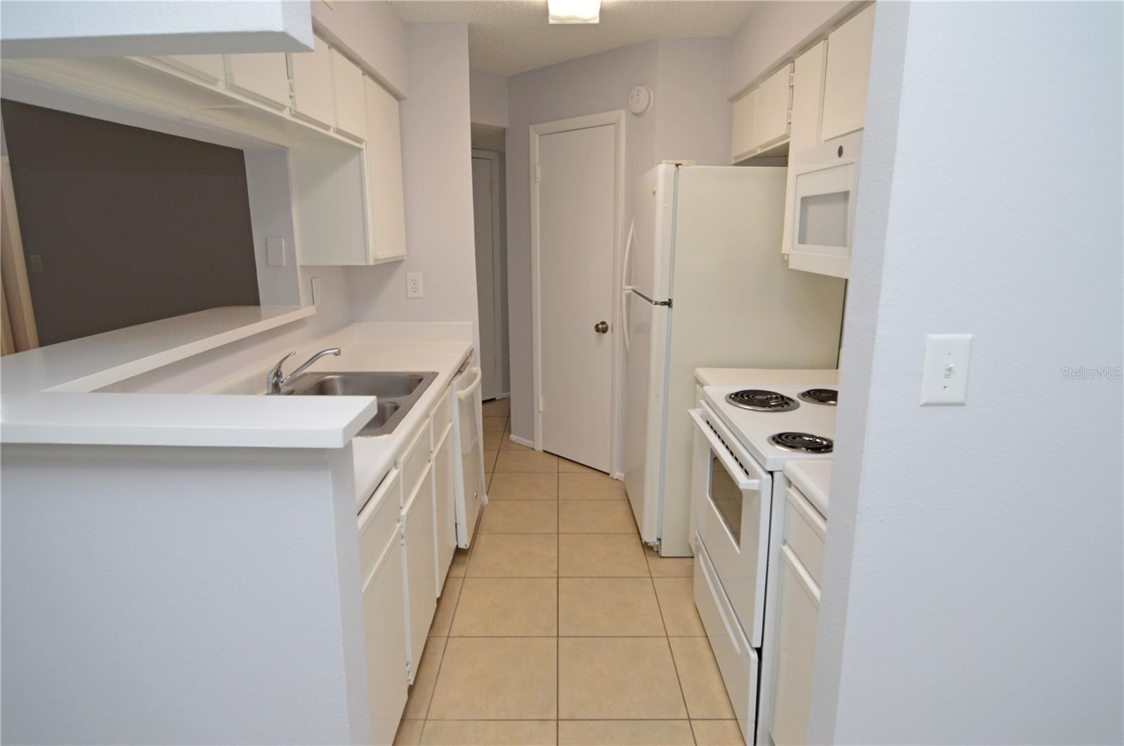 8630 MALLARD RESERVE DRIVE, #1, Tampa, FL 33614