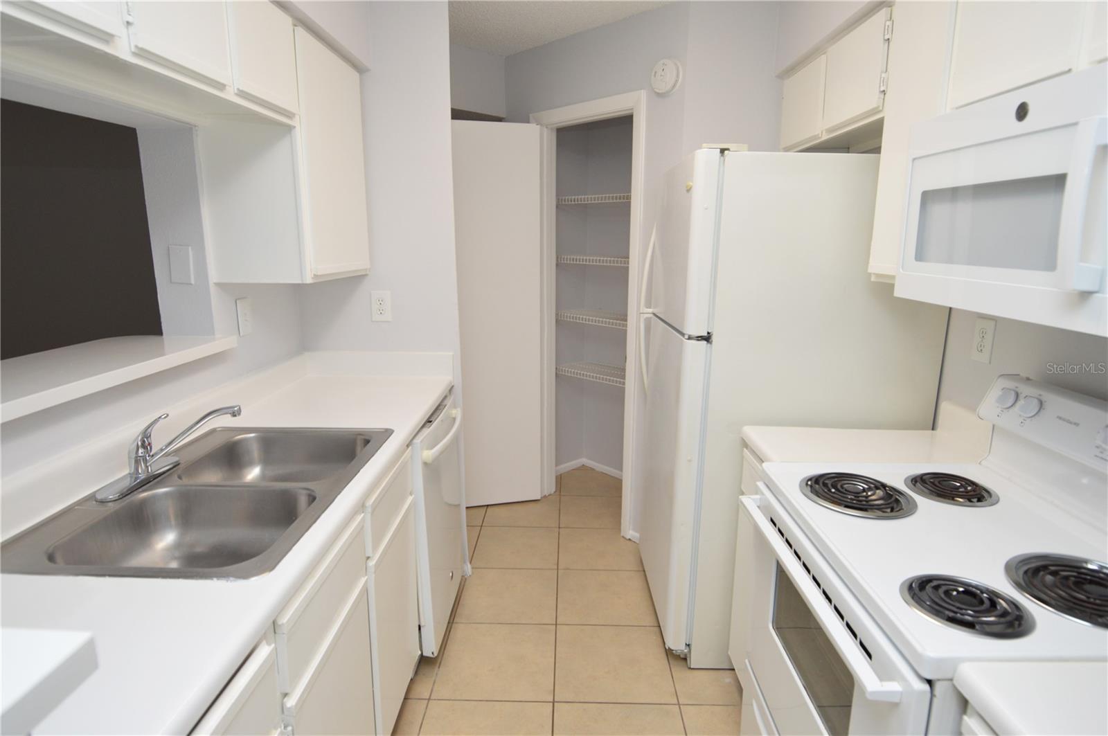 8630 MALLARD RESERVE DRIVE, #1, Tampa, FL 33614