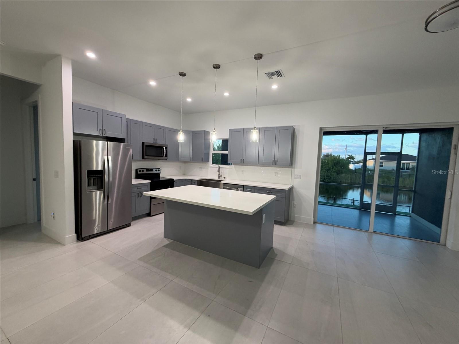 517 NW 19TH TERRACE, Cape Coral, FL 33993