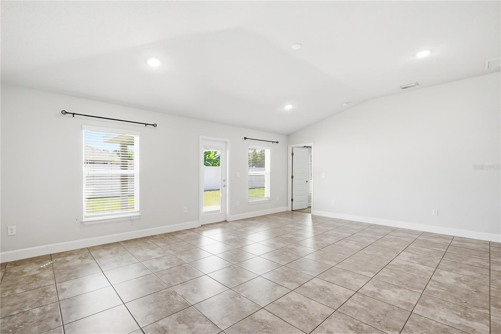 14516 SCOTTBURGH GLEN DRIVE, Wimauma, FL 33598