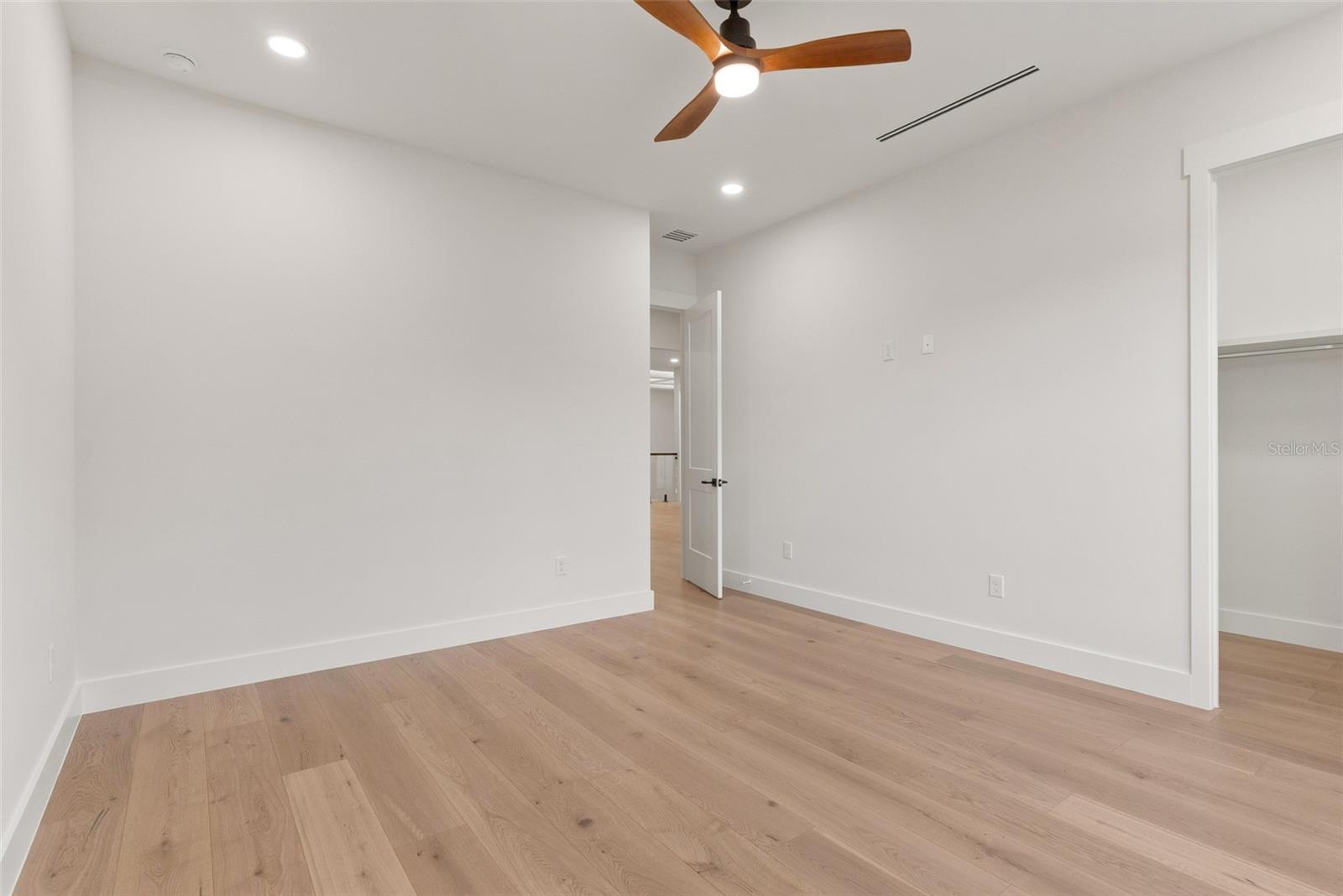 812 W KENTUCKY AVENUE, Tampa, FL 33603