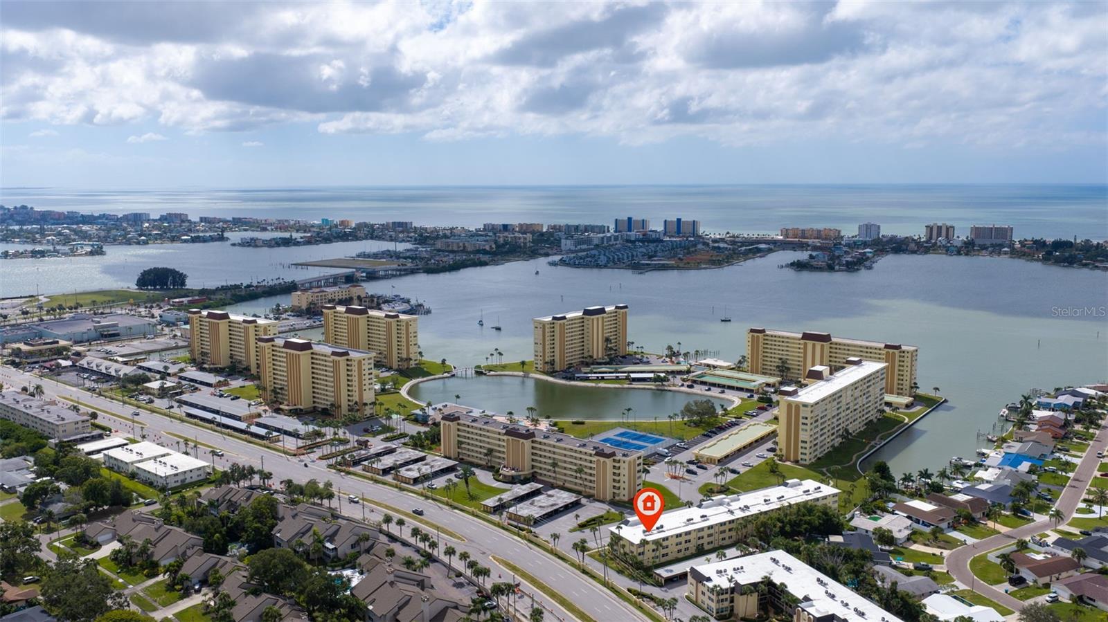 4700 COVE CIRCLE, #111, St Petersburg, FL 33708