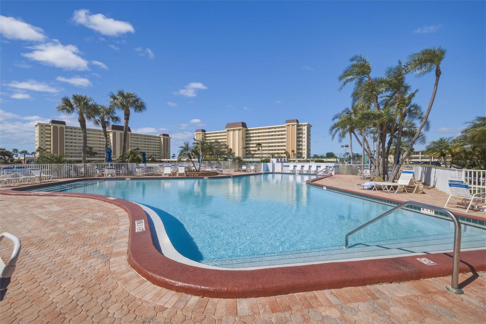 4700 COVE CIRCLE, #111, St Petersburg, FL 33708