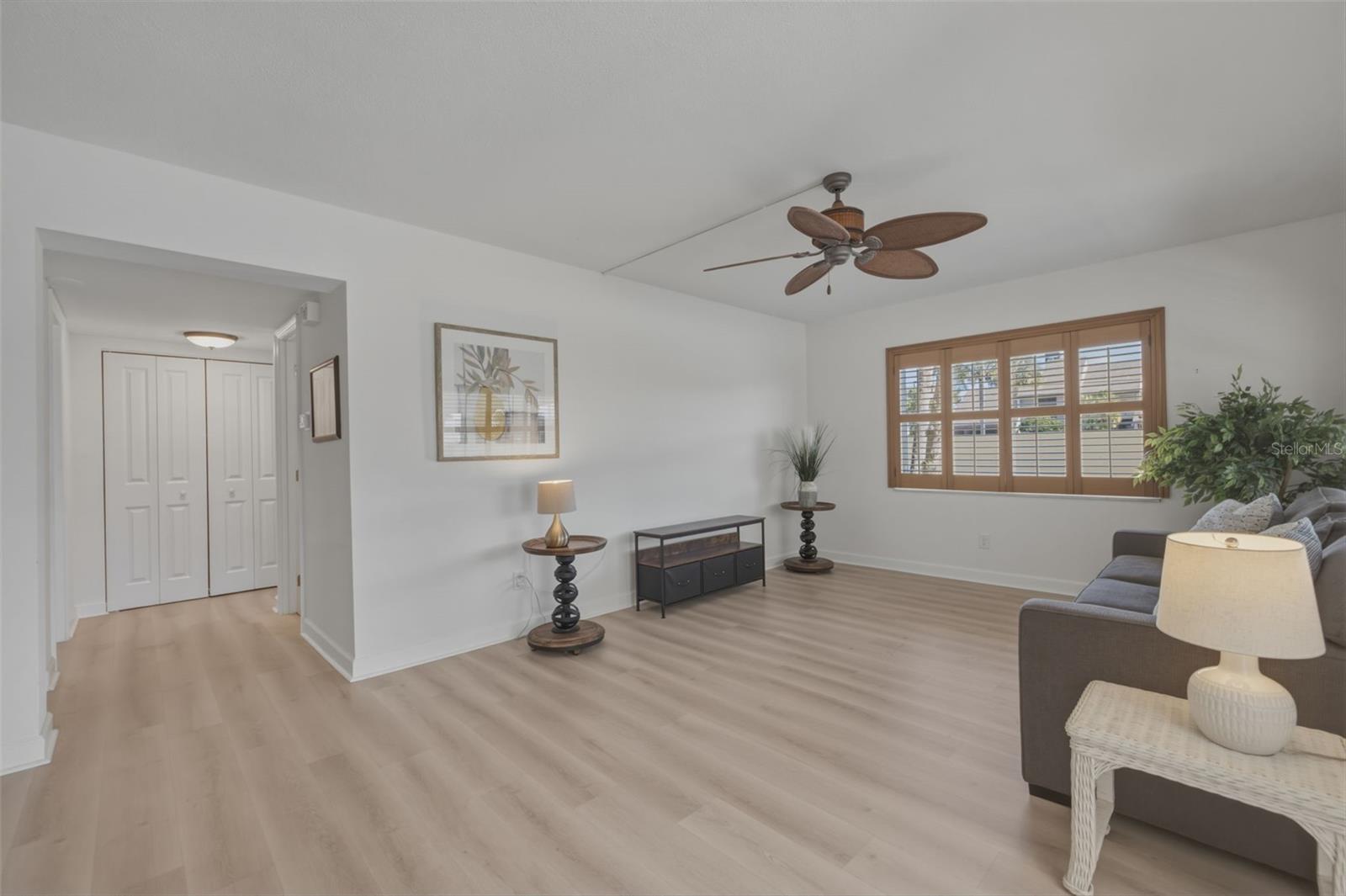 4700 COVE CIRCLE, #111, St Petersburg, FL 33708