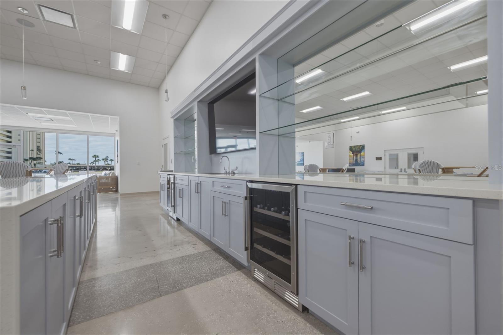 4700 COVE CIRCLE, #111, St Petersburg, FL 33708