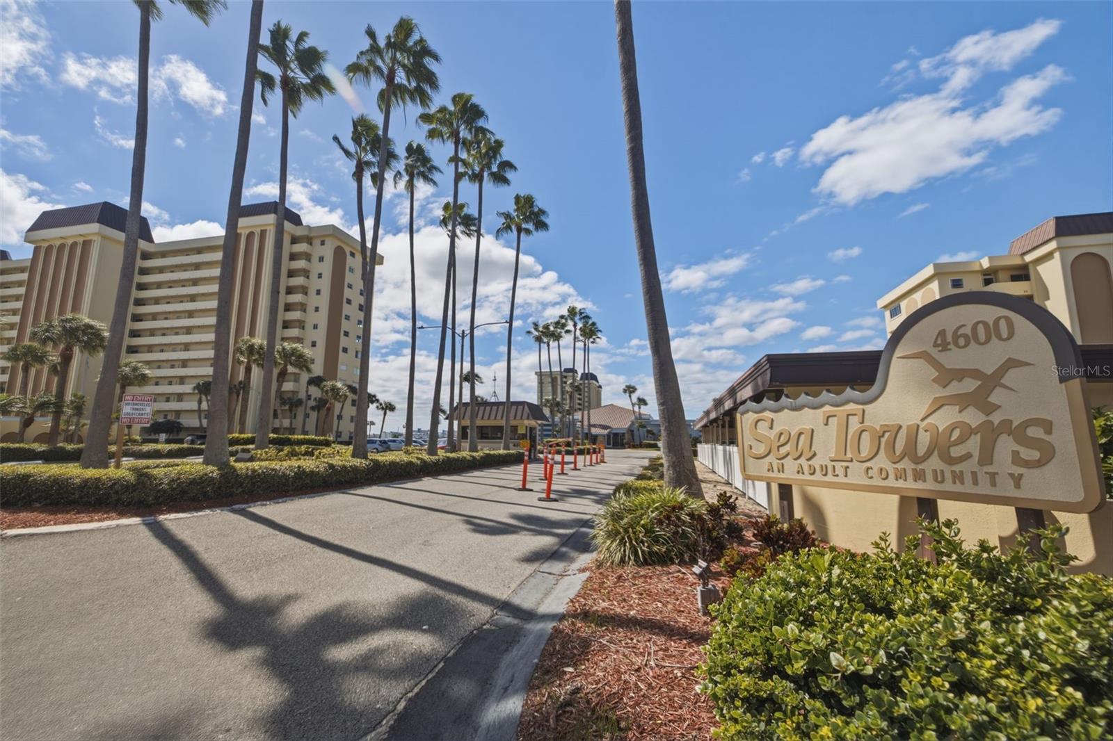 4700 COVE CIRCLE, #111, St Petersburg, FL 33708