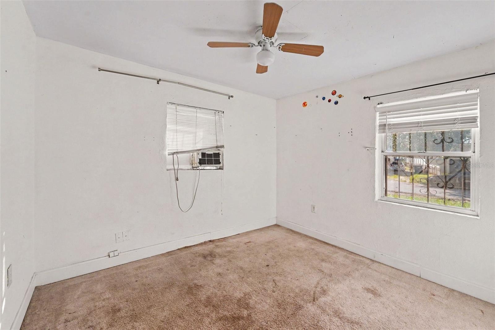 3921 W CHERRY STREET, Tampa, FL 33607