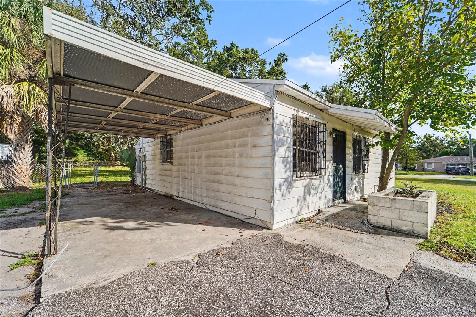 3921 W CHERRY STREET, Tampa, FL 33607