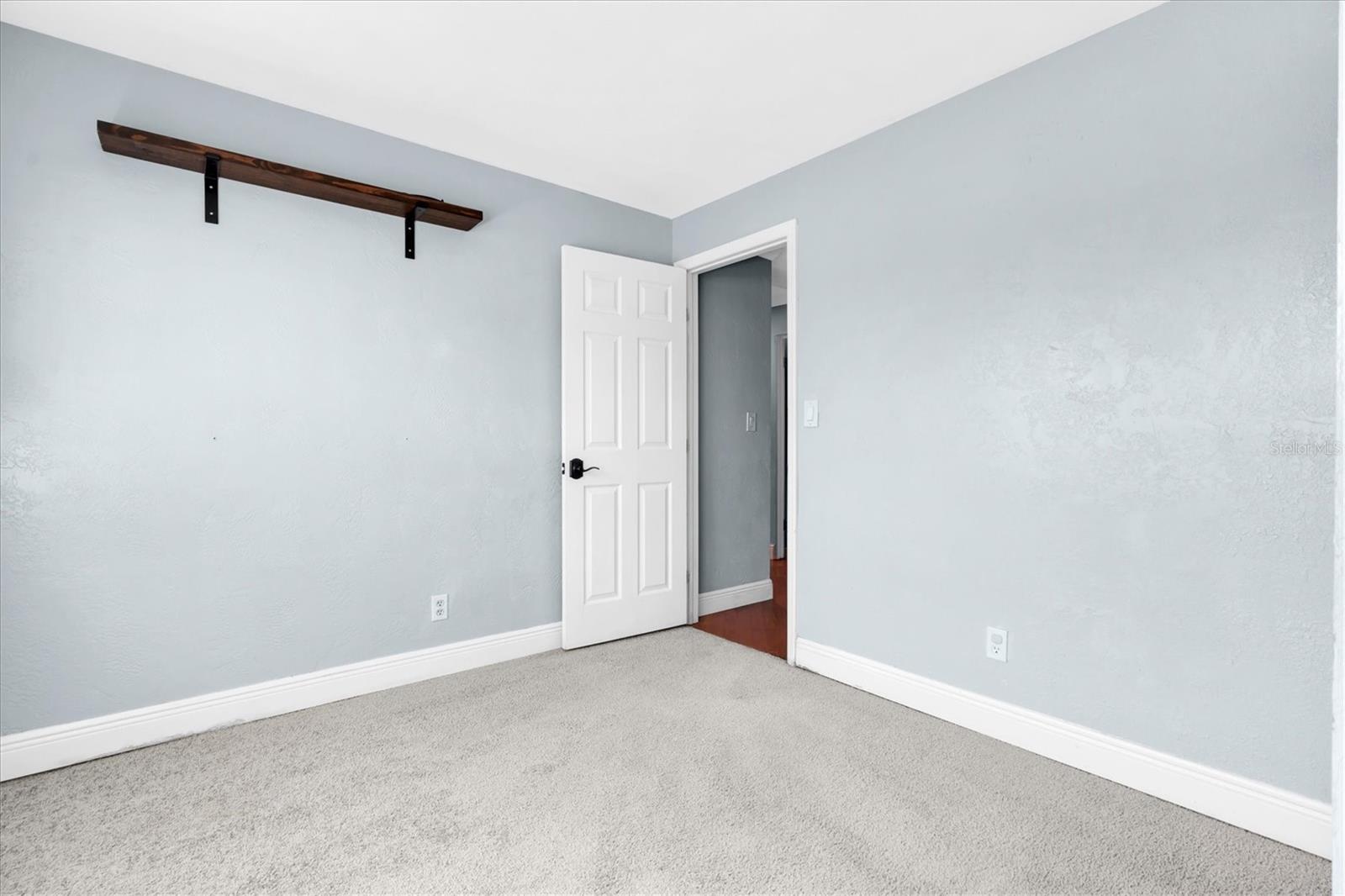 11401 81ST AVENUE, Seminole, FL 33772